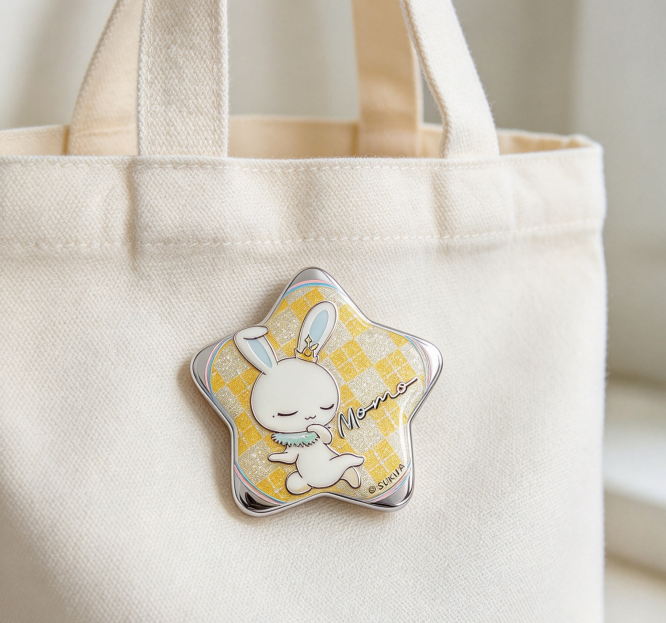 Star-Shaped Tin Badge, Mo-mo